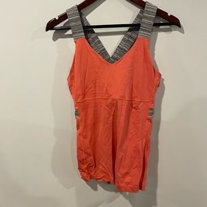 Lululemon light support yoga tank